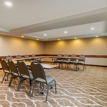 Comfort Inn & Suites Milford Buitenkant foto